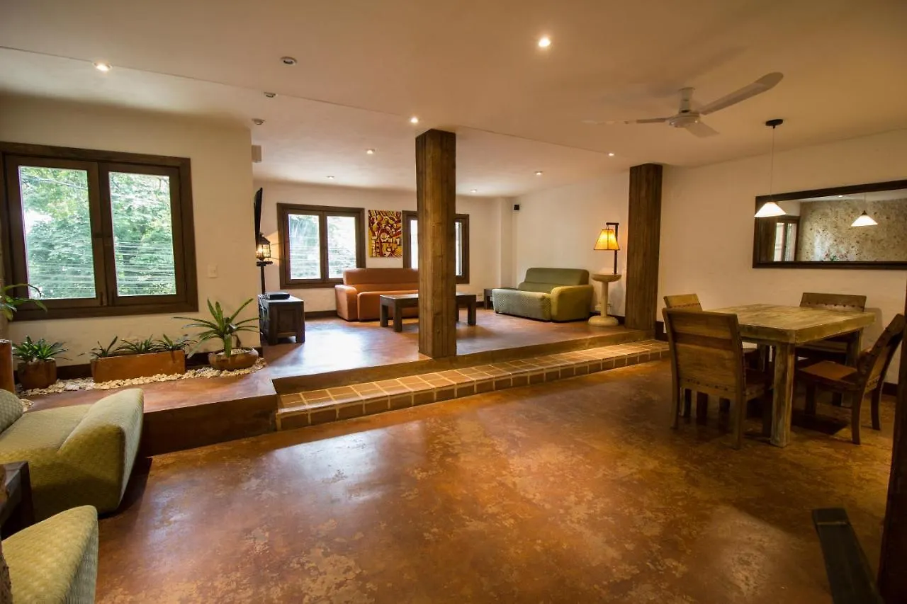 德尔雷洛约公寓式酒店 麦德林
