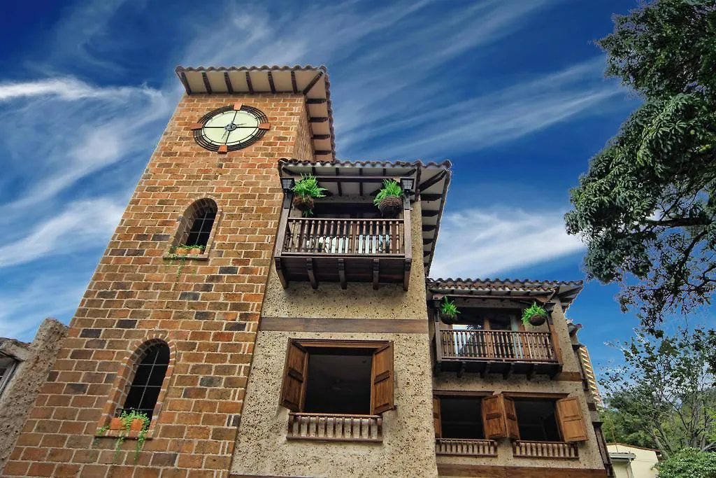 מלון דירות אפרטהוטל מדיין Casa Del Reloj